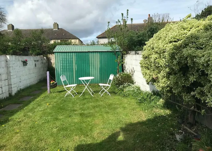 Light Filled 3bdr With Garden In Kimmage * Dublin